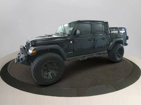 Used 2021 Jeep Gladiator Overland w/ Popular Equipment Package AWD/4WD image 3