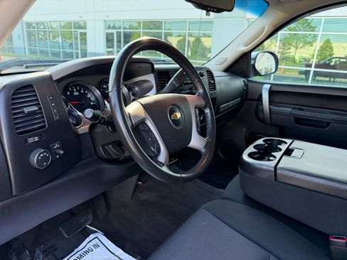 Used 2013 Chevrolet Silverado 1500 LT AWD/4WD image 17