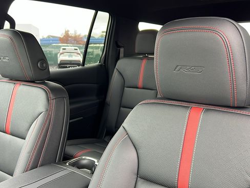 New 2026 Chevrolet Traverse RS w/ LPO, Floor Liner Package image 23