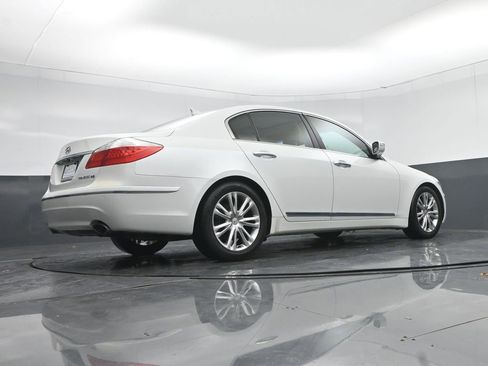 Used 2011 Hyundai Genesis 4.6 image 56