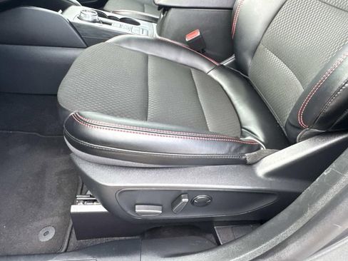 Used 2025 Ford Escape ST-Line AWD/4WD image 16