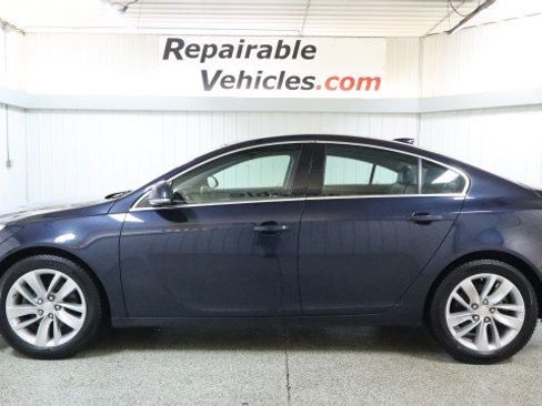 Used 2016 Buick Regal FWD image 1