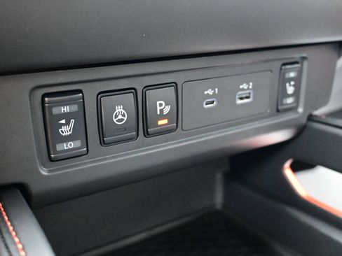 New 2026 Nissan Frontier PRO-4X w/ Pro-4x Convenience Package image 32