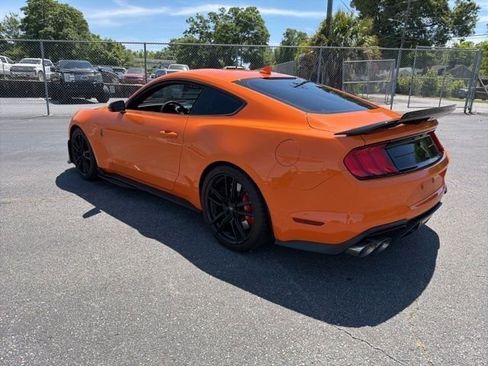 Used 2021 Ford Mustang Shelby GT500 w/ Technology Package image 2