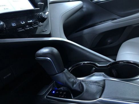 Used 2019 Toyota Camry SE image 29