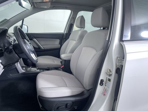 Used 2017 Subaru Forester 2.5i Premium w/ All-Weather Package image 15