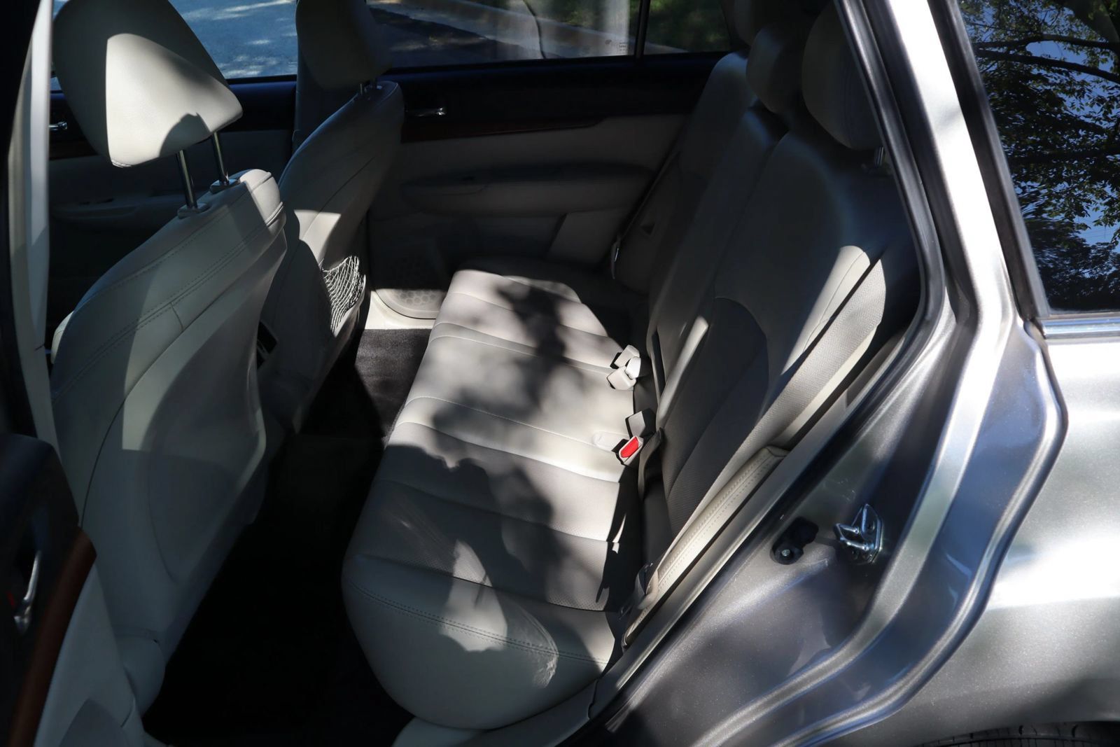 Used 2014 Subaru Outback 3.6R Limited AWD/4WD image 12