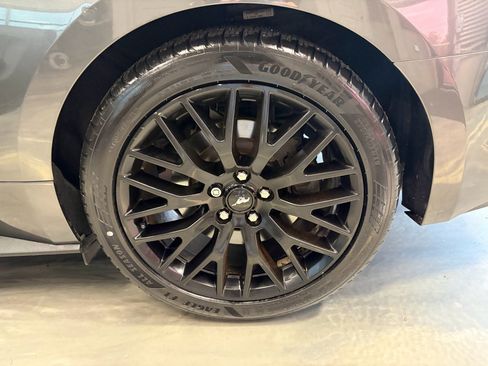 Used 2017 Ford Mustang GT w/ GT Performance Package RWD image 23