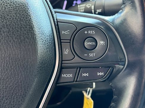 Used 2019 Toyota Camry SE FWD image 27
