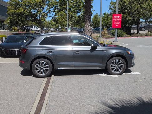 Used 2023 Audi Q5 2.0T Premium Plus w/ Premium Plus Package AWD/4WD image 5