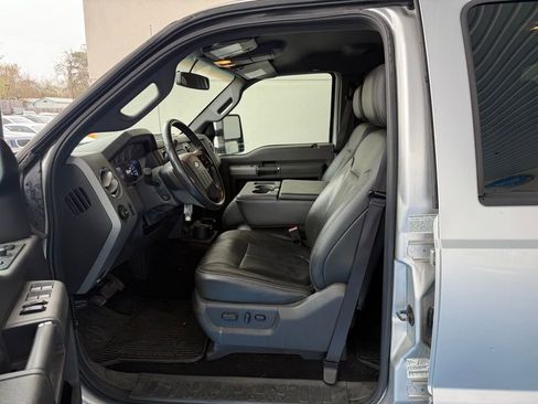 Used 2011 Ford F350 Lariat w/ Lariat Interior Pkg image 15