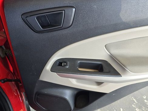 Used 2020 Ford EcoSport S image 14