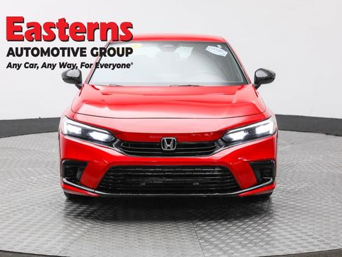 Used 2022 Honda Civic Sport image 2