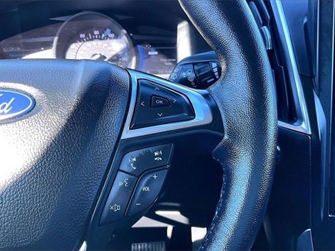 Used 2024 Ford Edge Titanium image 14