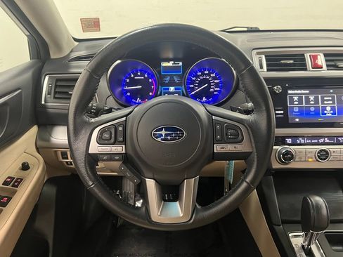 Used 2017 Subaru Outback 2.5i Premium AWD/4WD image 14