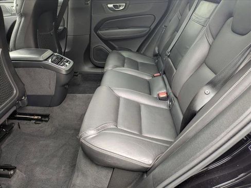 Used 2021 Volvo XC60 T5 Inscription w/ Advanced Package FWD image 21