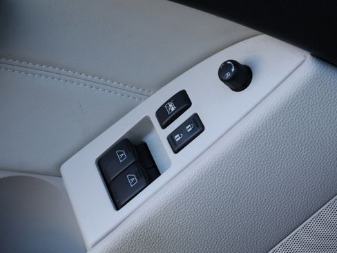 Used 2013 INFINITI G37 x w/ Premium Pkg image 14