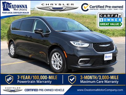 Used 2023 Chrysler Pacifica Touring-L