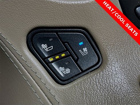 Used 2017 GMC Yukon SLT w/ Open Road Package image 22