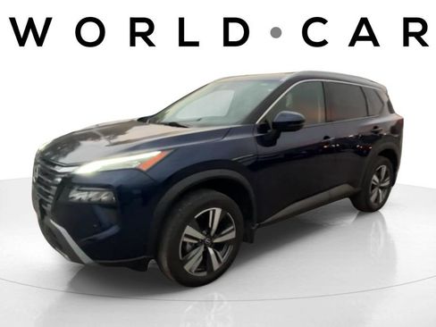 Used 2024 Nissan Rogue SL w/ SL Premium Package FWD image 13