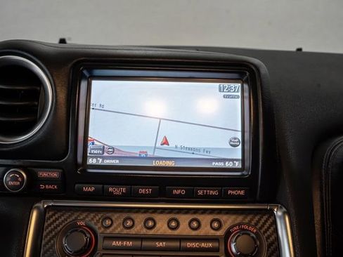 Used 2010 Nissan GT-R Premium image 33