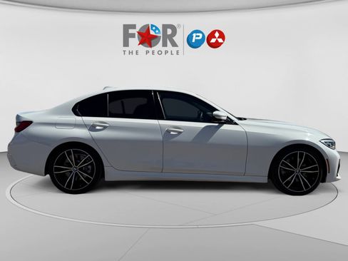 Used 2019 BMW 330i Sedan w/ M Sport Package RWD image 6