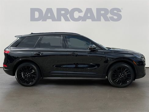 Used 2025 Lincoln Corsair FWD w/ Equipment Group 101A image 8