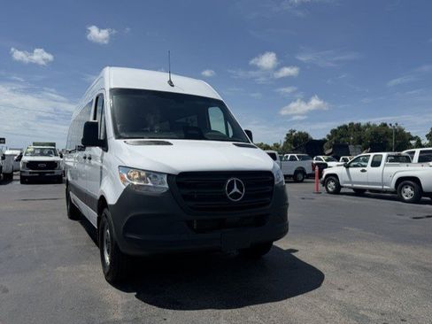 Used 2026 Mercedes-Benz Sprinter 2500 image 4
