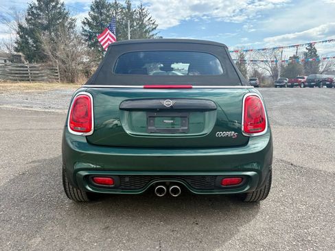 Used 2019 MINI Cooper S w/ Signature Upholstery Package image 10