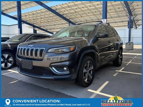 Used 2019 Jeep Cherokee Limited AWD/4WD image 2