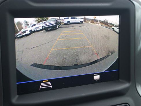 Used 2022 Chevrolet Silverado 2500 Custom w/ Custom Convenience Package image 25