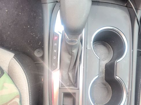 Used 2024 Chevrolet Equinox LS w/ LS Convenience Package FWD image 4