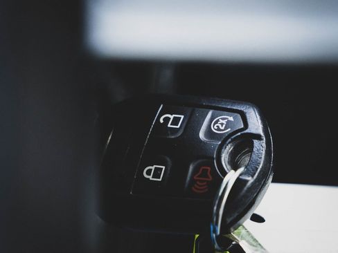 Used 2015 Ford F250 Platinum w/ FX4 Off-Road Package image 12