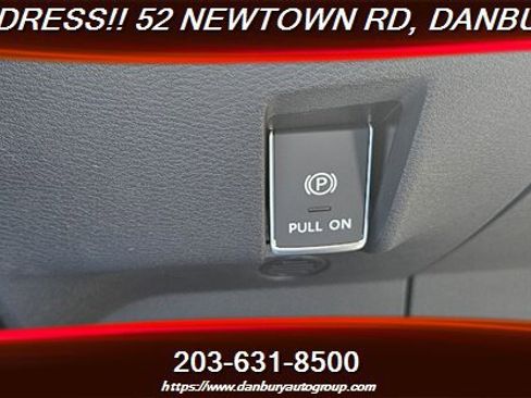 Used 2023 Nissan Ariya Engage image 25