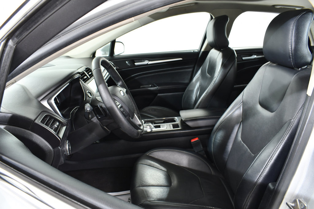 Used 2019 Ford Fusion Titanium AWD/4WD image 6