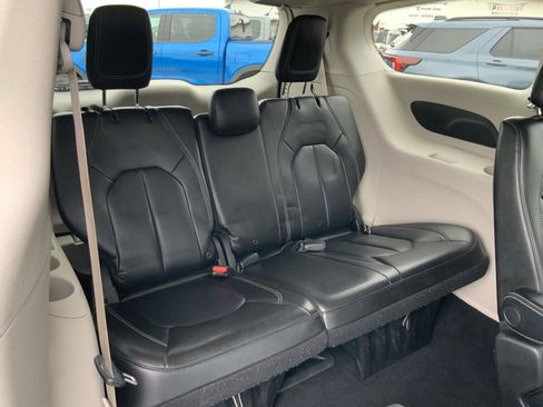 Used 2020 Chrysler Voyager Lxi image 52