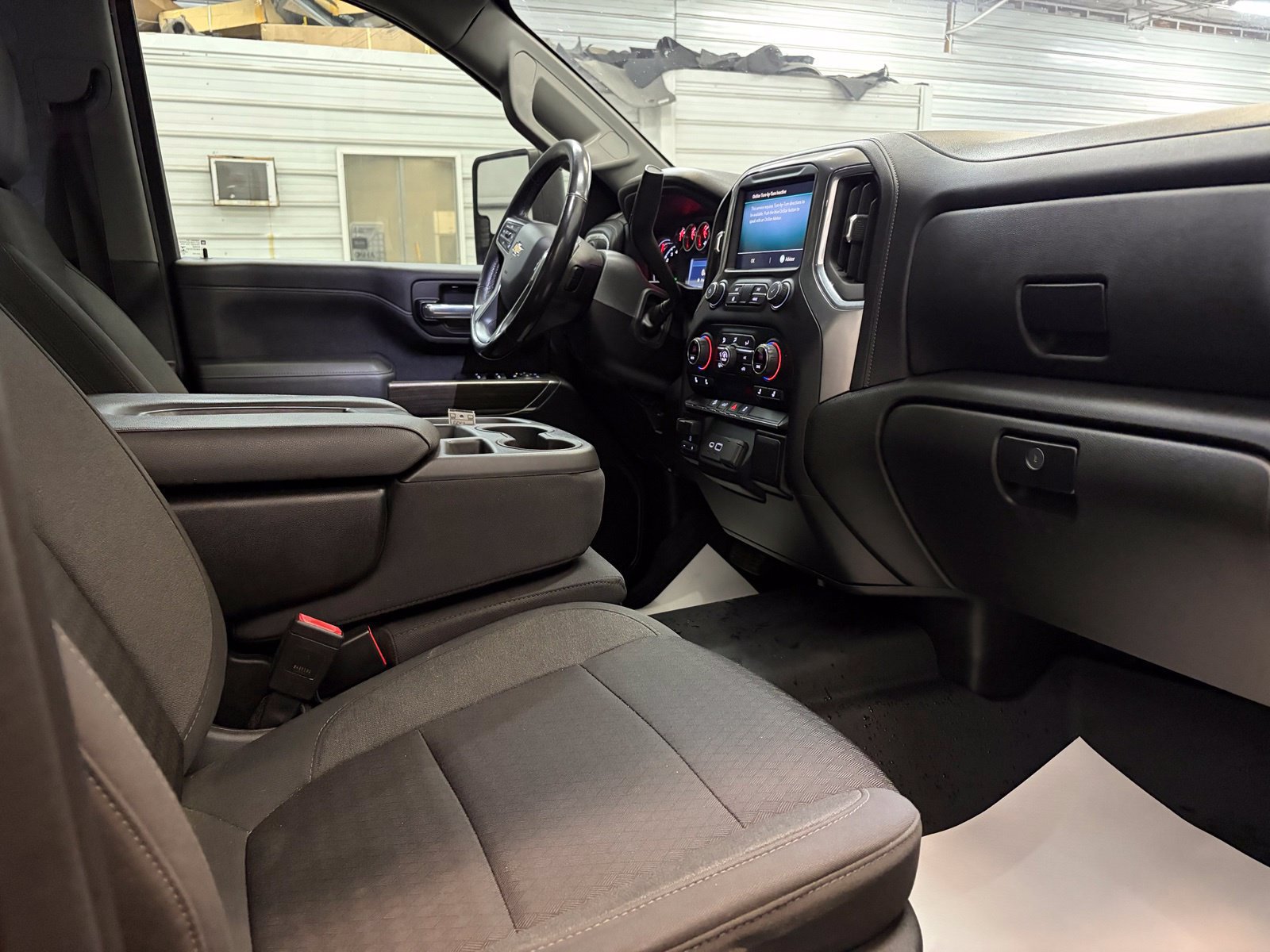 Used 2021 Chevrolet Silverado 2500 LT w/ Convenience Package AWD/4WD image 27