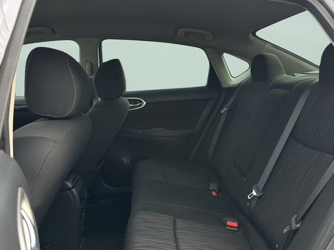 Used 2019 Nissan Sentra SV FWD image 27