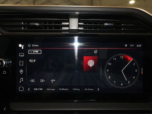 Certified 2024 GMC Sierra 1500 AT4 w/ AT4 Carbonpro Edition image 13