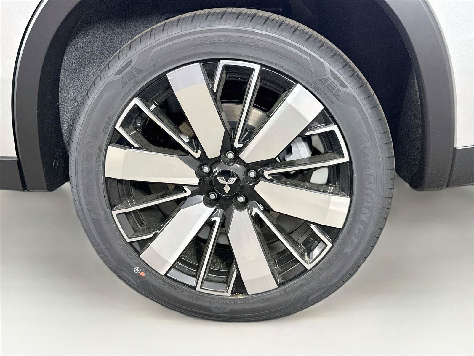 New 2026 Mitsubishi Outlander SE FWD image 27