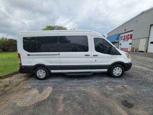 Used 2018 Ford Transit 350 XLT image 11
