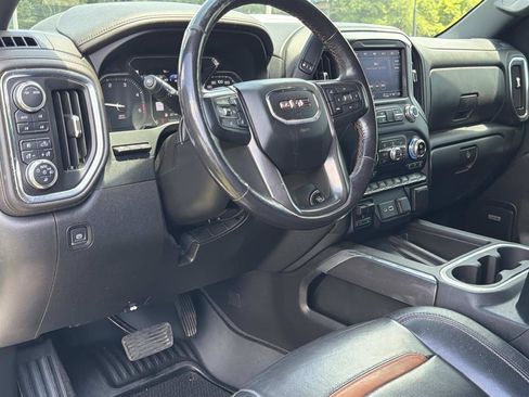 Used 2022 GMC Sierra 2500 AT4 w/ AT4 Premium Plus Package AWD/4WD image 13