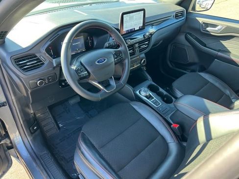 Used 2025 Ford Escape ST-Line image 16