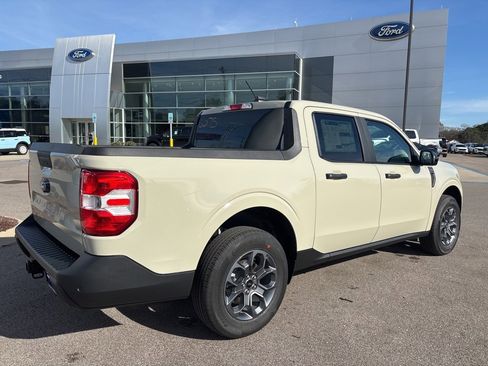 New 2025 Ford Maverick XLT w/ Equipment Group 301A image 10