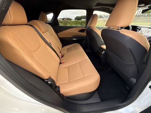 Used 2026 Lexus RX 350 Premium w/ Accessory Package (Z1) FWD image 17