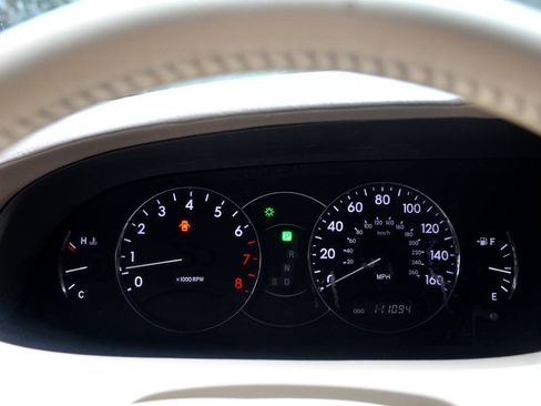 Used 2006 Toyota Avalon XLS FWD image 16