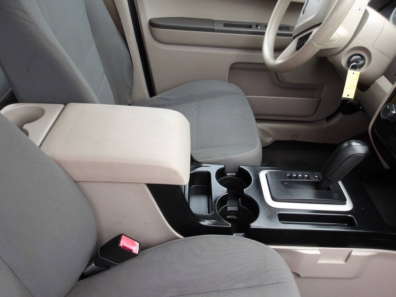 Used 2012 Ford Escape XLS FWD image 18