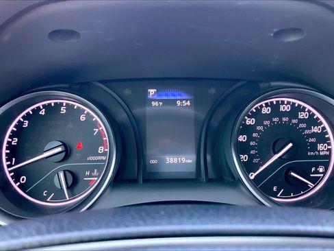 Used 2022 Toyota Camry SE FWD image 24