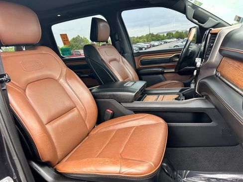Used 2019 RAM 1500 Limited AWD/4WD image 9