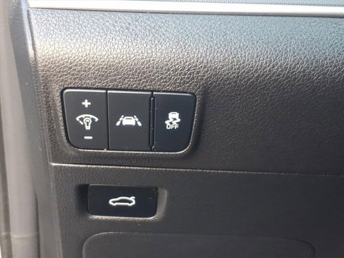 Used 2023 Kia K5 GT-Line image 19